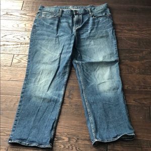 Old Navy Men’s Built In Flex Loose Jeans